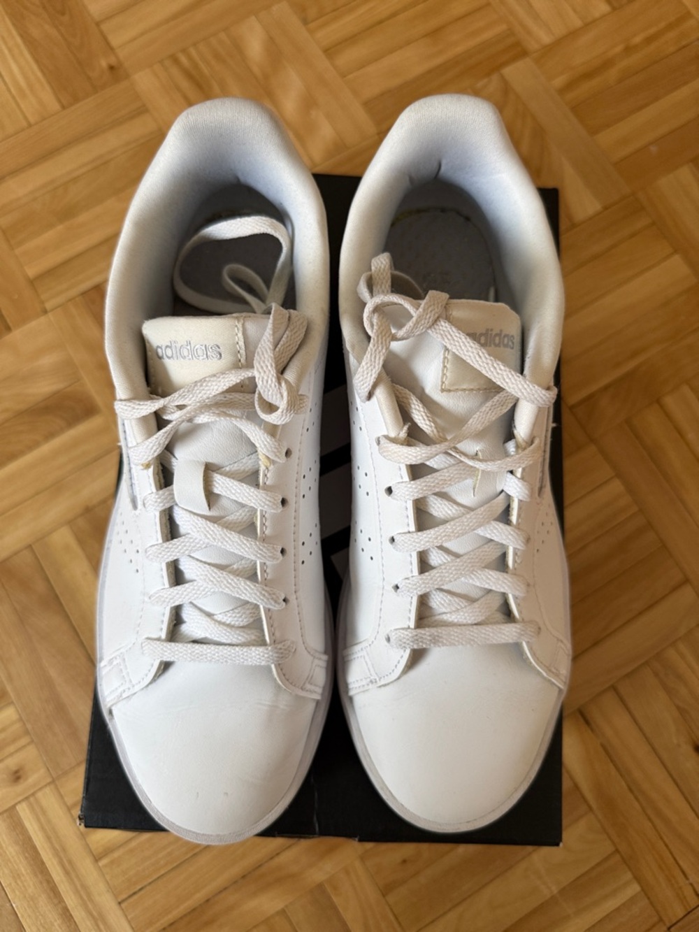 ⭐️FINAL DAYS Counterpoint Base adidas size 7 women White Leather Sneakers